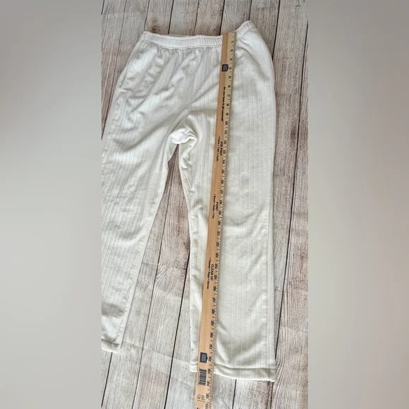 Vineyard Vines Girls Ribbed Fleece Pants Size. L (14) Ivory/Cream - Picture 7 of 9